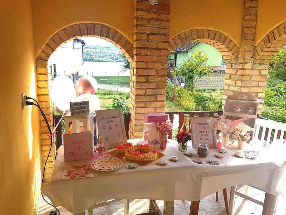 Danube Fairy Villa Futog Exterior photo